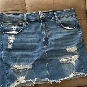 Denim skirt American Eagle size 16, EXC cons